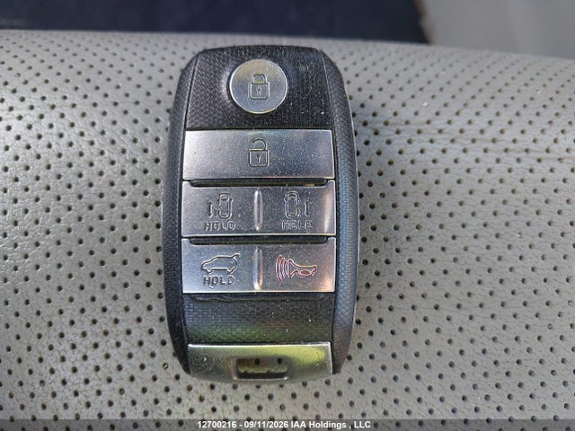 KIA Sedona Ex/sx 2016 KNDMC5C17G6229373 Image 11