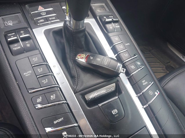 12700233 :رقم المزاد ، WP1AB2A50GLB54798 vin ، 2016 Porsche Macan S مزاد بيع