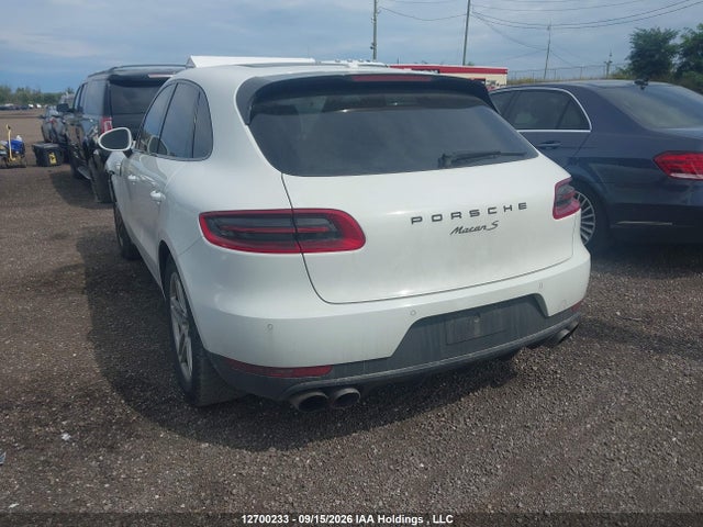 12700233 :رقم المزاد ، WP1AB2A50GLB54798 vin ، 2016 Porsche Macan S مزاد بيع