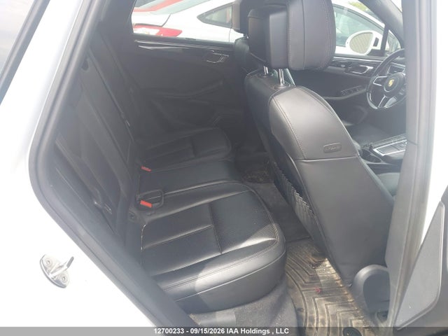 12700233 :رقم المزاد ، WP1AB2A50GLB54798 vin ، 2016 Porsche Macan S مزاد بيع