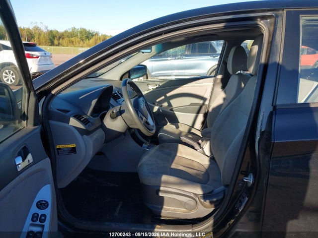 12700243 :رقم المزاد ، KMHCU4AE5DU332142 vin ، 2013 Hyundai Accent Gls مزاد بيع