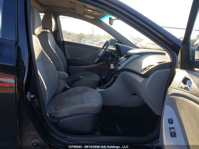 12700243 :رقم المزاد ، KMHCU4AE5DU332142 vin ، 2013 Hyundai Accent Gls مزاد بيع