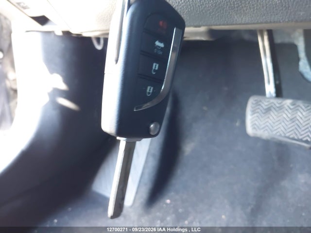 12700271 :رقم المزاد ، 5YFBPMBE7NP307179 vin ، 2022 Toyota Corolla مزاد بيع