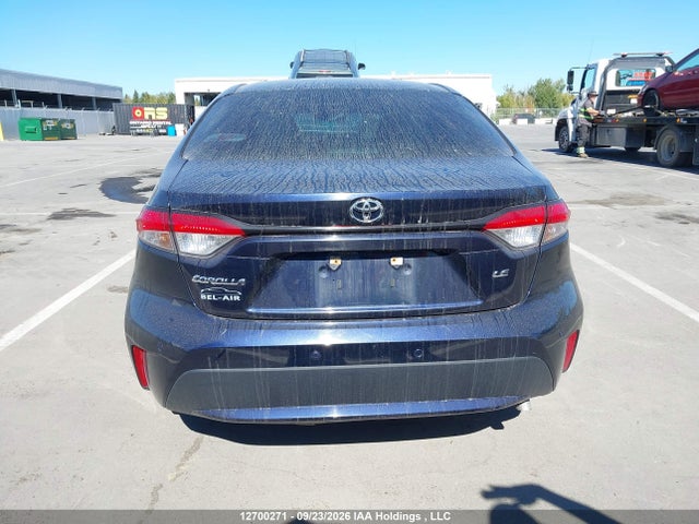 12700271 :رقم المزاد ، 5YFBPMBE7NP307179 vin ، 2022 Toyota Corolla مزاد بيع
