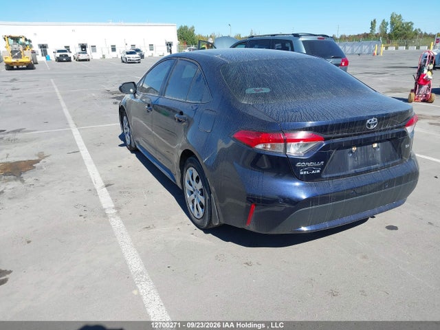 12700271 :رقم المزاد ، 5YFBPMBE7NP307179 vin ، 2022 Toyota Corolla مزاد بيع
