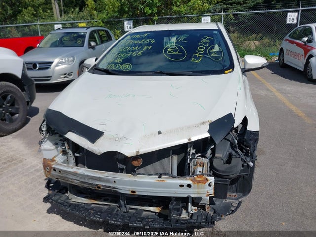 Scion IM 2016 JTNKARJE5GJ500756 Image 13