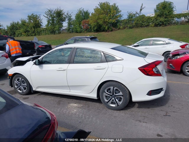 Продаж на аукціоні авто 2018 Honda Civic Lx, vin: 2HGFC2F58JH032872, номер лоту: 12700310