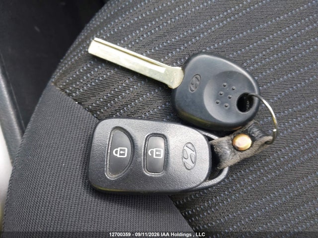 Продаж на аукціоні авто 2015 Hyundai Accent Gs, vin: KMHCT5AE1FU198919, номер лоту: 12700359