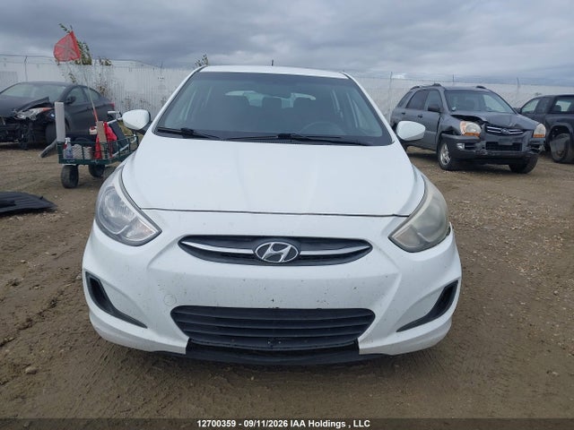Продаж на аукціоні авто 2015 Hyundai Accent Gs, vin: KMHCT5AE1FU198919, номер лоту: 12700359