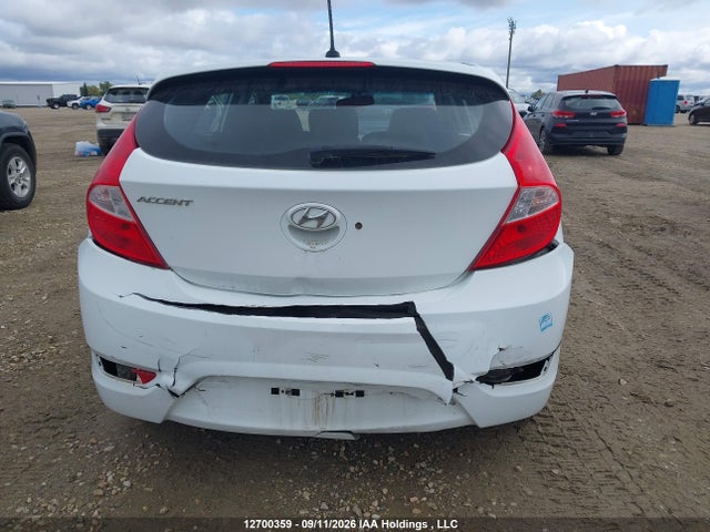 Продаж на аукціоні авто 2015 Hyundai Accent Gs, vin: KMHCT5AE1FU198919, номер лоту: 12700359