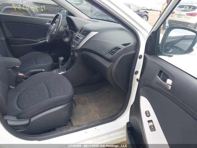 Продаж на аукціоні авто 2015 Hyundai Accent Gs, vin: KMHCT5AE1FU198919, номер лоту: 12700359