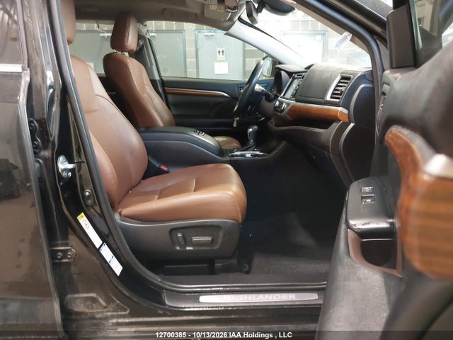 Toyota Highlander Limited/ltd Platinum 2018 5TDDZRFH1JS811992 Image 5