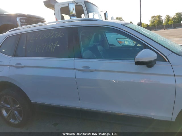 Aukcja sprzedaży 2018 Volkswagen Tiguan Highline, vin: 3VV4B7AX4JM107097, numer aukcji: 12700386