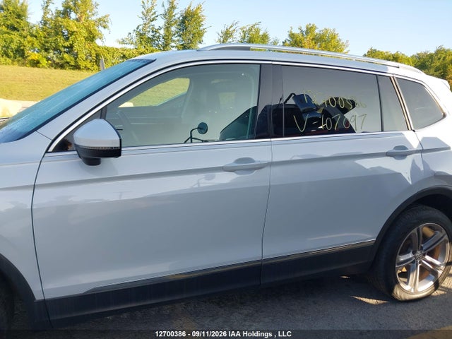 Aukcja sprzedaży 2018 Volkswagen Tiguan Highline, vin: 3VV4B7AX4JM107097, numer aukcji: 12700386
