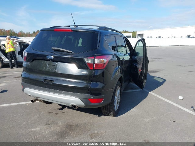12700397 :رقم المزاد ، 1FMCU9G93HUA34279 vin ، 2017 Ford Escape Se مزاد بيع