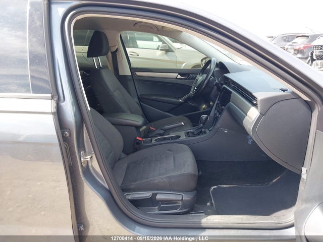 Продажа на аукционе авто 2020 Volkswagen Passat, vin: 1VWAA7A32LC003355, номер лота: 12700414