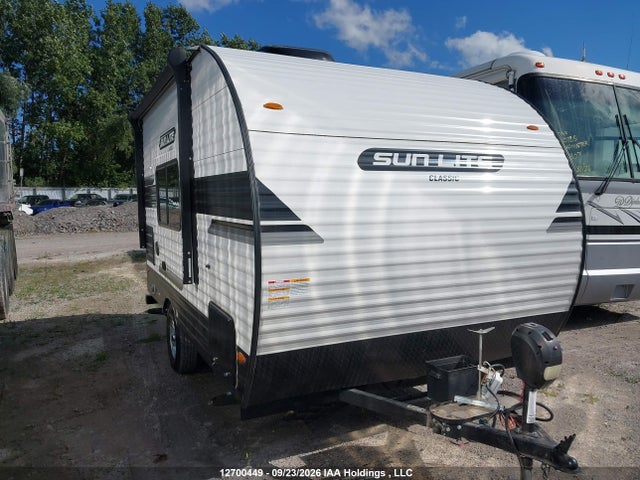 2022 Sunlite 19bh მანქანა იყიდება აუქციონზე, vin: 7J3UIED12NS006663, აუქციონის ნომერი: 12700449