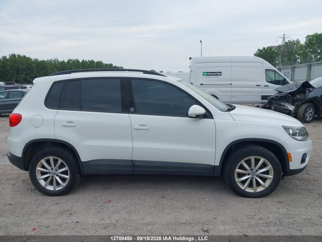 12700450 :رقم المزاد ، WVGNV7AX1HK035881 vin ، 2017 Volkswagen Tiguan Wolfsburg Edition مزاد بيع