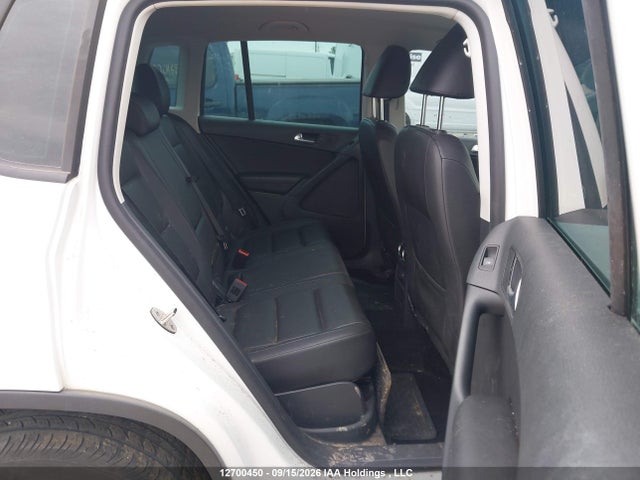 12700450 :رقم المزاد ، WVGNV7AX1HK035881 vin ، 2017 Volkswagen Tiguan Wolfsburg Edition مزاد بيع