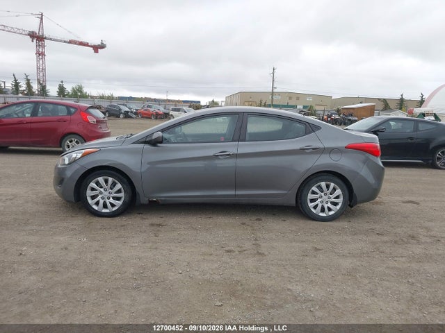 2013 Hyundai Elantra Gl მანქანა იყიდება აუქციონზე, vin: 5NPDH4AE6DH181741, აუქციონის ნომერი: 12700452