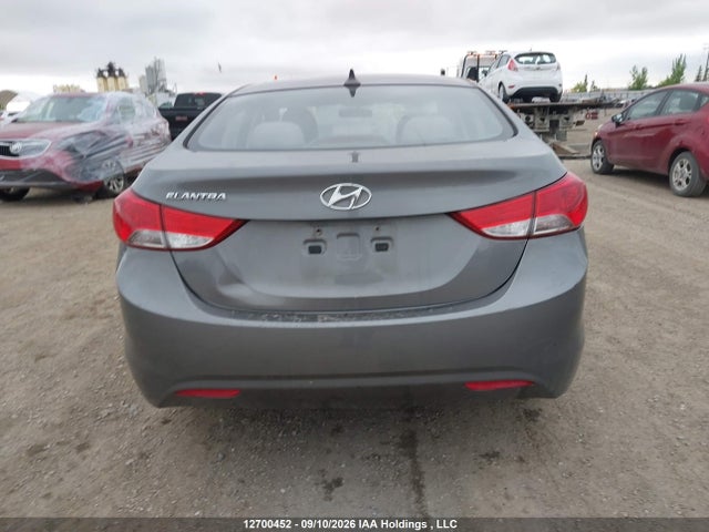 2013 Hyundai Elantra Gl მანქანა იყიდება აუქციონზე, vin: 5NPDH4AE6DH181741, აუქციონის ნომერი: 12700452