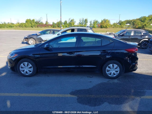 Hyundai Elantra L 2017 5NPD74LF3HH061023 Image 13