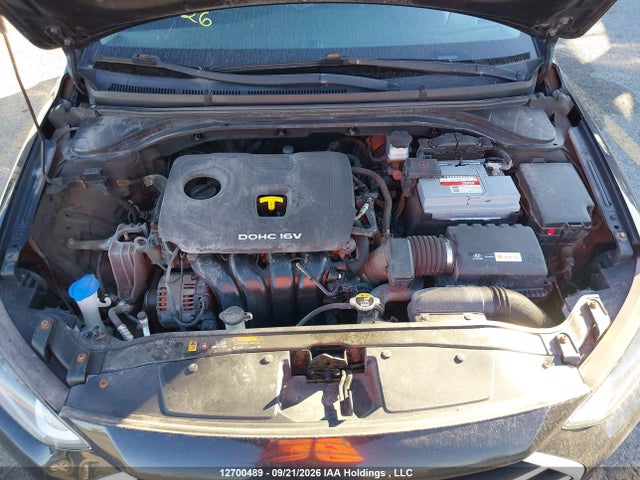 Hyundai Elantra L 2017 5NPD74LF3HH061023 Image 9