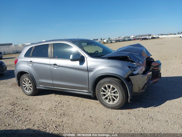 JA4AJ3AU1JU603077 Mitsubishi RVR SE