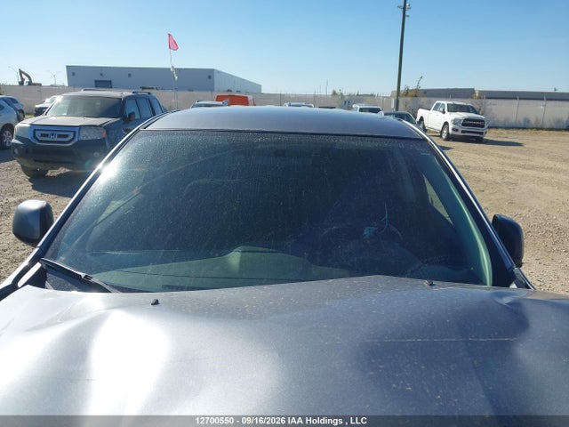 JA4AJ3AU1JU603077 Mitsubishi RVR SE