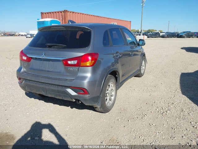 JA4AJ3AU1JU603077 Mitsubishi RVR SE