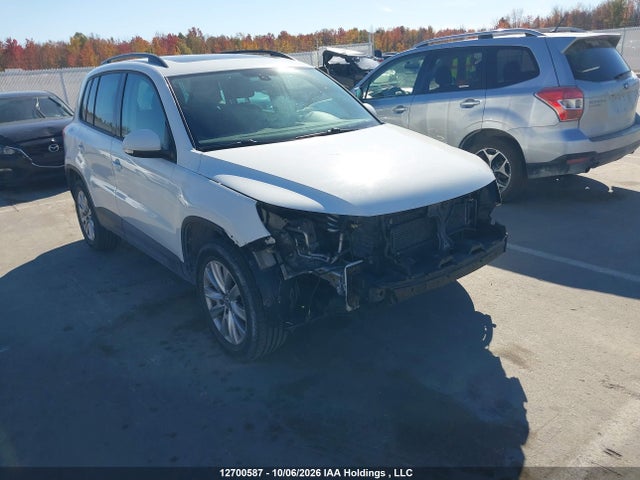 Продажа на аукционе авто 2016 Volkswagen Tiguan Comfort/high/r-line/sp Ed, vin: WVGJV7AX4GW533708, номер лота: 12700587