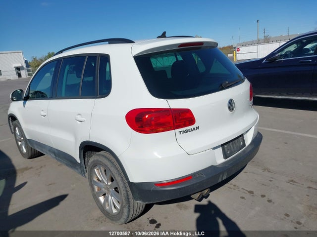 Продажа на аукционе авто 2016 Volkswagen Tiguan Comfort/high/r-line/sp Ed, vin: WVGJV7AX4GW533708, номер лота: 12700587