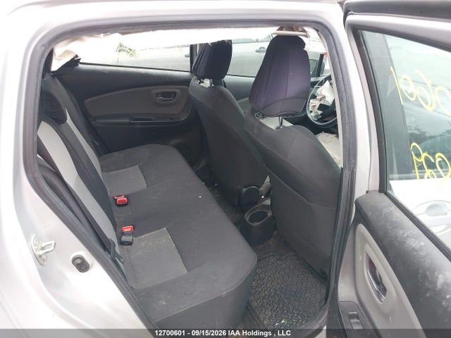 Toyota YARIS LE 2018 VNKKTUD38JA096829 Image 8