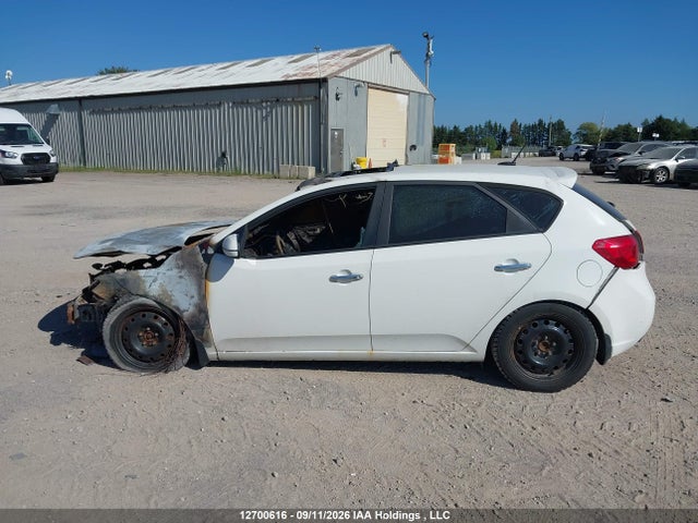 2011 Kia Forte5 2.4l Sx/2.4l Sx Luxury მანქანა იყიდება აუქციონზე, vin: KNAFW5A39B5352060, აუქციონის ნომერი: 12700616