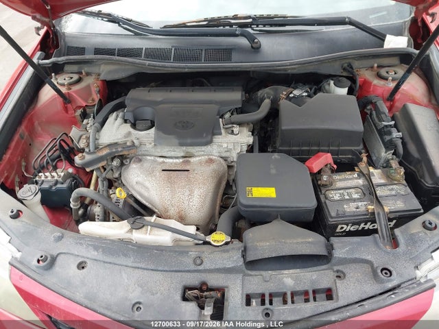 12700633 :رقم المزاد ، 4T1BF1FK8CU531980 vin ، 2012 Toyota Camry مزاد بيع