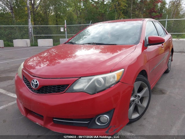 12700633 :رقم المزاد ، 4T1BF1FK8CU531980 vin ، 2012 Toyota Camry مزاد بيع