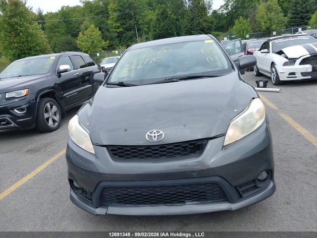 12691348 :رقم المزاد ، 2T1KU4EE2BC637196 vin ، 2011 Toyota Matrix مزاد بيع