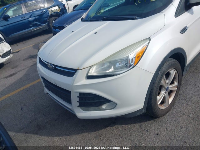 2014 Ford Escape Se მანქანა იყიდება აუქციონზე, vin: 1FMCU9G94EUC54817, აუქციონის ნომერი: 12691463