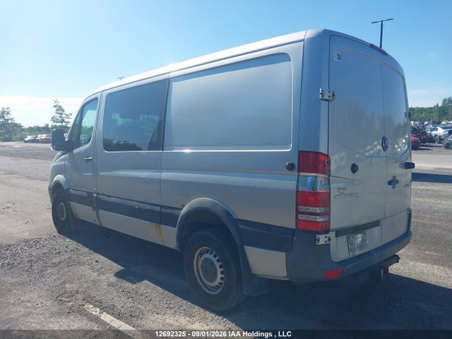 Mercedes-Benz Sprinter 2500 Standard Roof 2014 WD3BE7DC4E5891096 Image 3