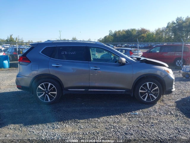 Продажа на аукционе авто 2017 Nissan Rogue S/sl Platinum/sv, vin: 5N1AT2MV7HC792957, номер лота: 12700666