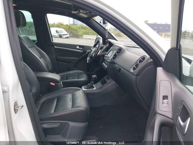 Volkswagen Tiguan 2015 WVGJV7AX2FW065475 Image 5