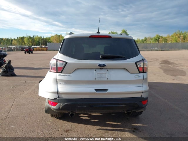 Ford ESCAPE SE 2018 1FMCU9GD5JUC97027 Image 17