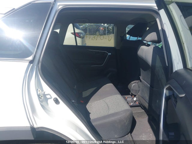 2T3B1RFV6LC098174 Toyota RAV4 LE