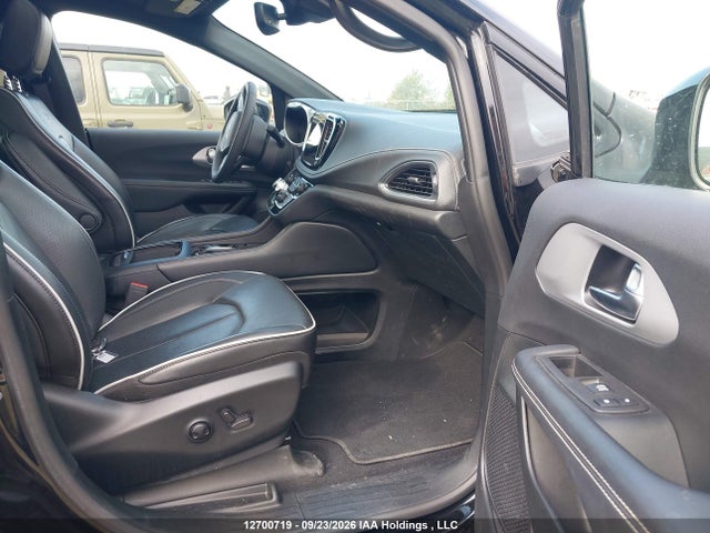 Продажа на аукционе авто 2025 Chrysler Pacifica Limited, vin: 2C4RC1GG1SR570718, номер лота: 12700719
