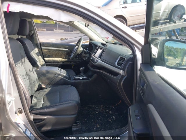 Toyota Highlander Le 2016 5TDBKRFH3GS261778 Image 5