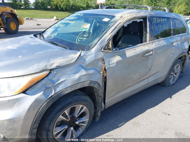 Toyota Highlander Le 2016 5TDBKRFH3GS261778 Image 6
