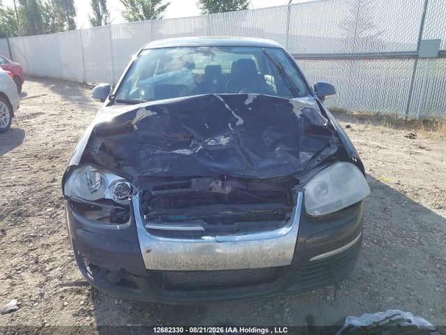 12682330 :رقم المزاد ، 3VWRM31K78M038070 vin ، 2008 Volkswagen Jetta 2.5l Trendline مزاد بيع