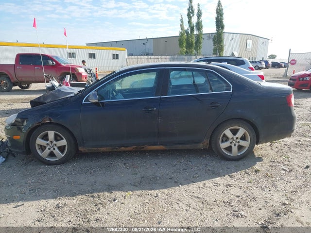 12682330 :رقم المزاد ، 3VWRM31K78M038070 vin ، 2008 Volkswagen Jetta 2.5l Trendline مزاد بيع