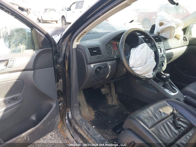 12682330 :رقم المزاد ، 3VWRM31K78M038070 vin ، 2008 Volkswagen Jetta 2.5l Trendline مزاد بيع