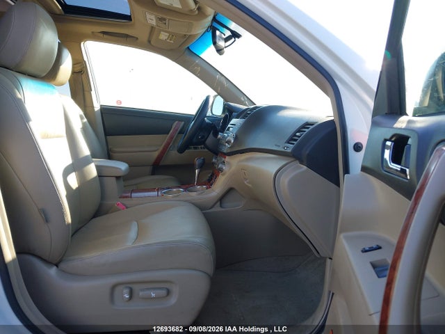 12693682 :رقم المزاد ، JTEES42A782082172 vin ، 2008 Toyota Highlander V6 Limited مزاد بيع